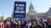 La marcha de los jubilados con los hinchas