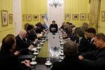 El Gobierno metió la cola y partió el bloque de gobernadores